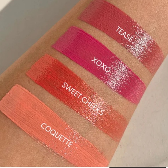 Danessa Myricks Beauty Dewy Cheek and Lip Palette - Vibrant Pink - Picture 4 of 6